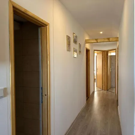 Apartment Santro *