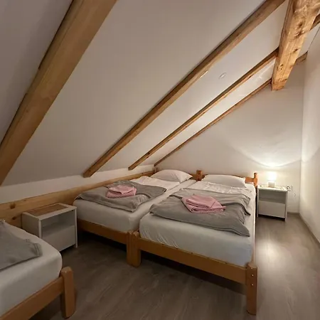 Santro Apartment Kupres (Canton 10)